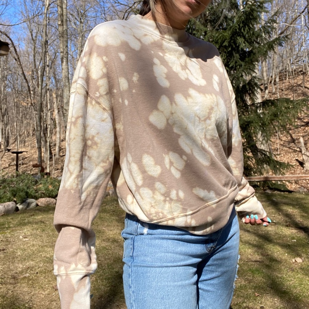 tye dye crewneck